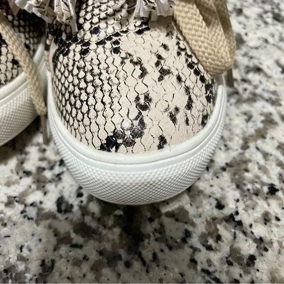 Jolimall Snakeskin Print Sneaker Shoes with Tassels Size 6 - Picture 11 of 12